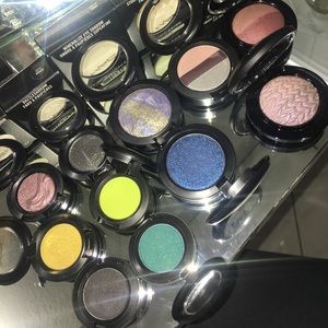 MAC Eyeshadow bundle
